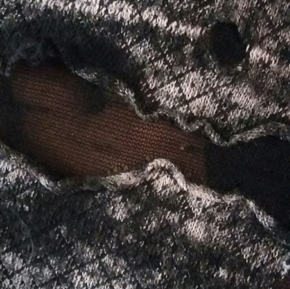 Heavy Red Gothic Distressed Mesh Shirt Sz M - Picture 7 of 8